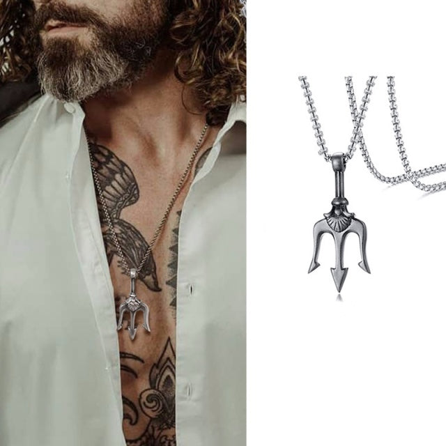 Men dark grey triton necklace