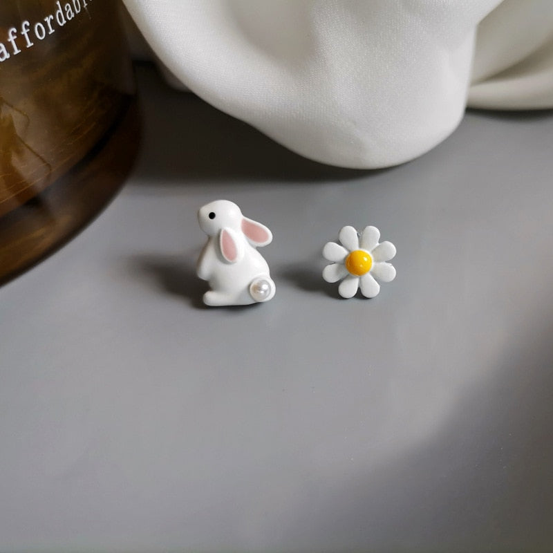 Hopper And Daisy Earrings