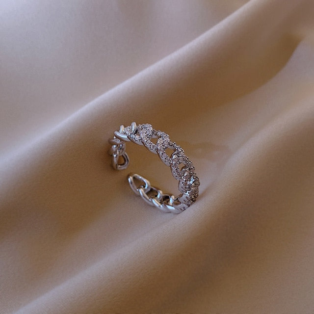 Women’s cuff ring