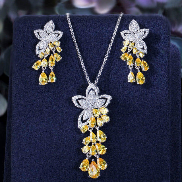 Women’s yellow diamond necklace and earrings set