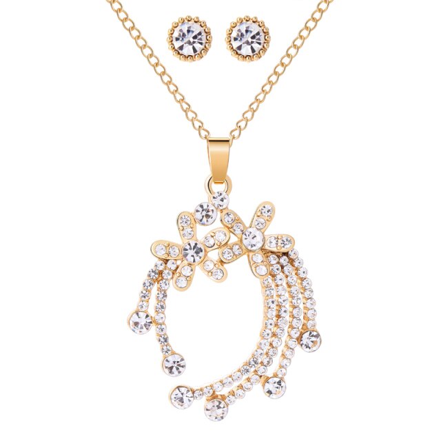 Women’s diamond necklace and earrings set