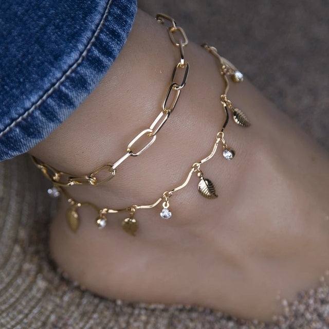 Women’s gold anklet